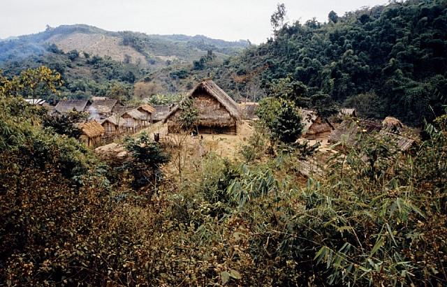 62 laos nord boat landing2014