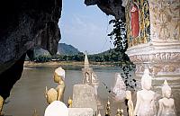 60 laos wasserfall tempel1981